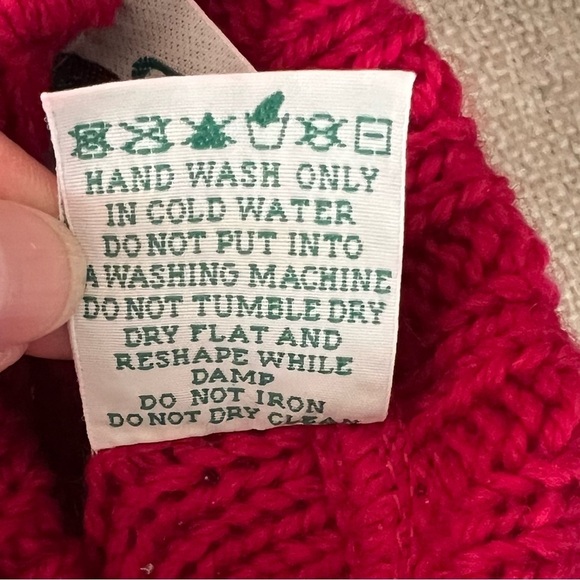 Aran Crafts Ireland Cable Knit Turtleneck Size S Merino Wool Ruby Red - Picture 7 of 9